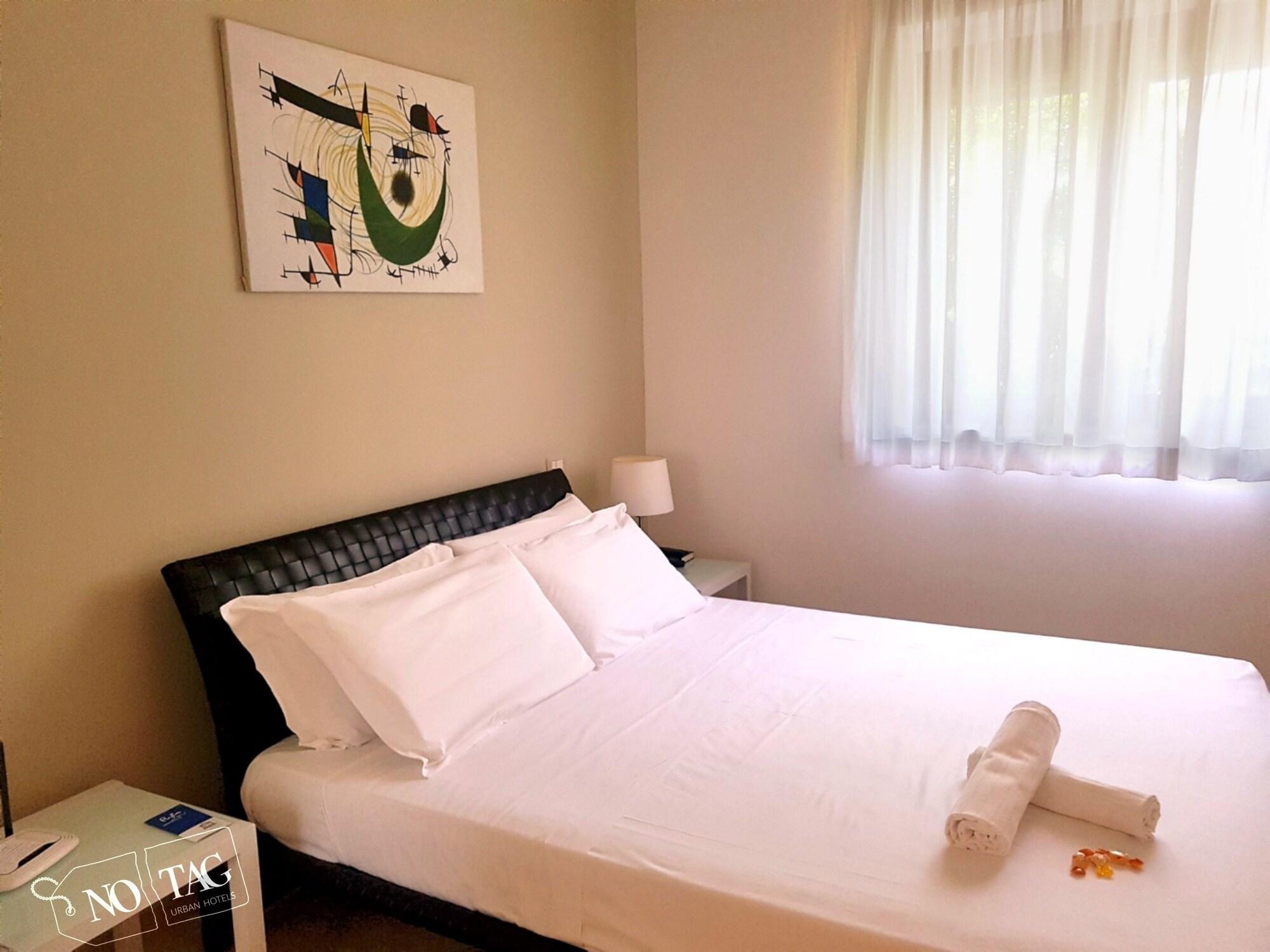 No Tag Urban Hotel Trani Eksteriør billede