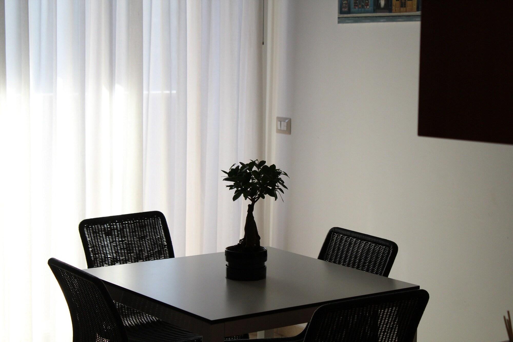 No Tag Urban Hotel Trani Eksteriør billede
