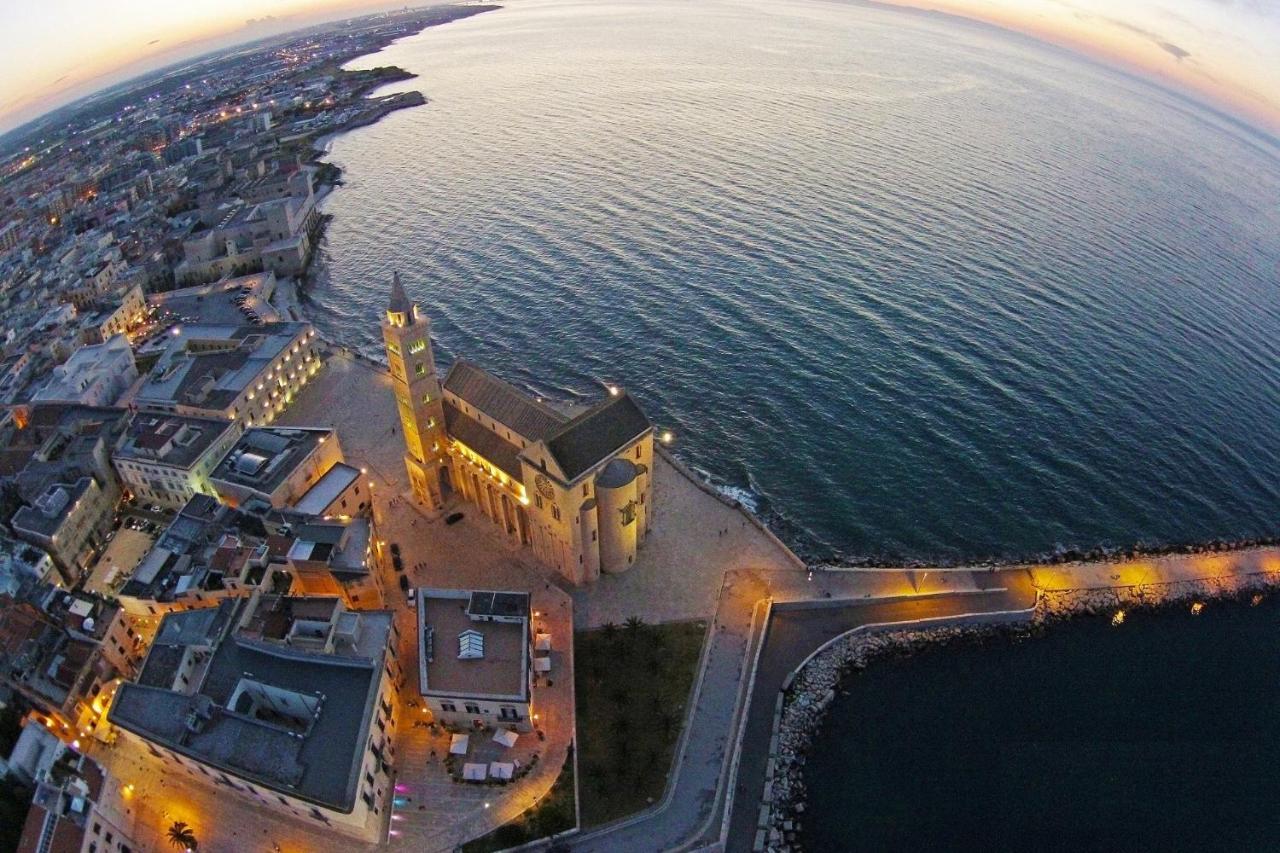 No Tag Urban Hotel Trani Eksteriør billede